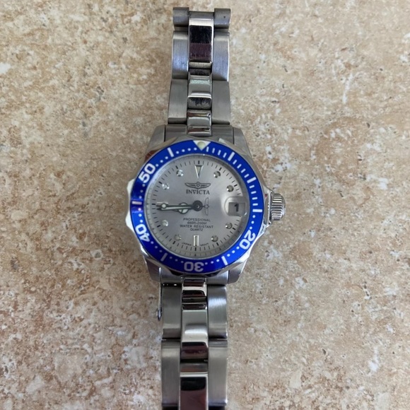 Invicta Pro Diver Professional Quartz 200M 14125 - Picture 4 of 6